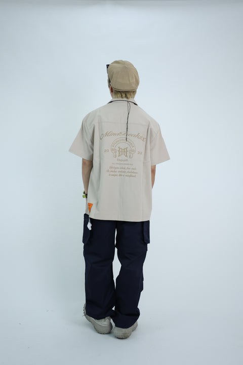 TRIUMPH CREST CAMP COLLAR SHIRT (SAND GOLD)