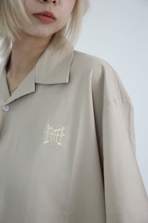 TRIUMPH CREST CAMP COLLAR SHIRT (SAND GOLD)