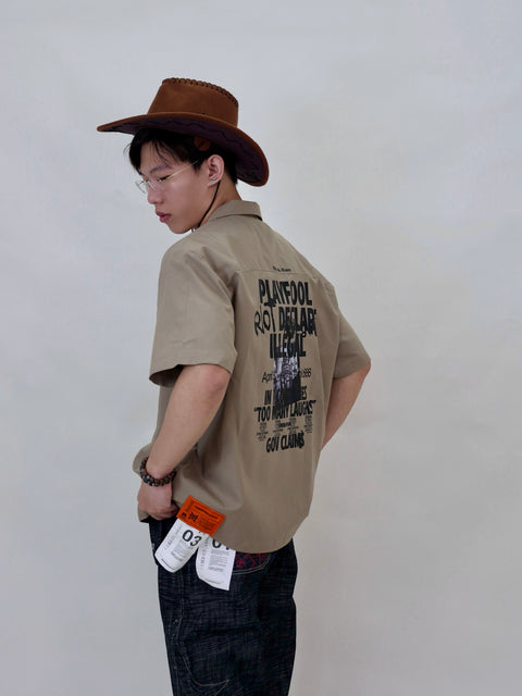 NEWSPAPER CAMP COLLAR SHIRT (KHAKIS)