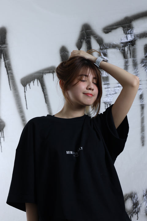 [Limited Edition] MINDFREAKXX 1st ANNIVERSARY CROWN REFLECTIVE OVERSIZED TEE