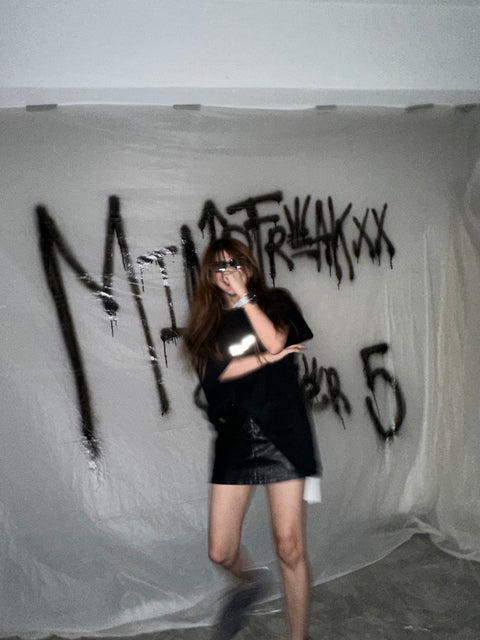 [Limited Edition] MINDFREAKXX 1st ANNIVERSARY CROWN REFLECTIVE OVERSIZED TEE