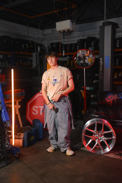 CRUSHING NOISE GARAGE TEE (ACID WASHED BEIGE)