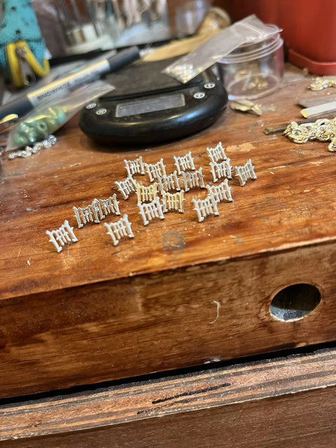 FREAK CROWN EARPIECES